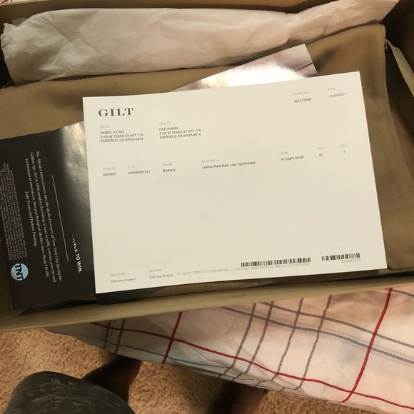 Burberry shoes - Picture 6 of 7